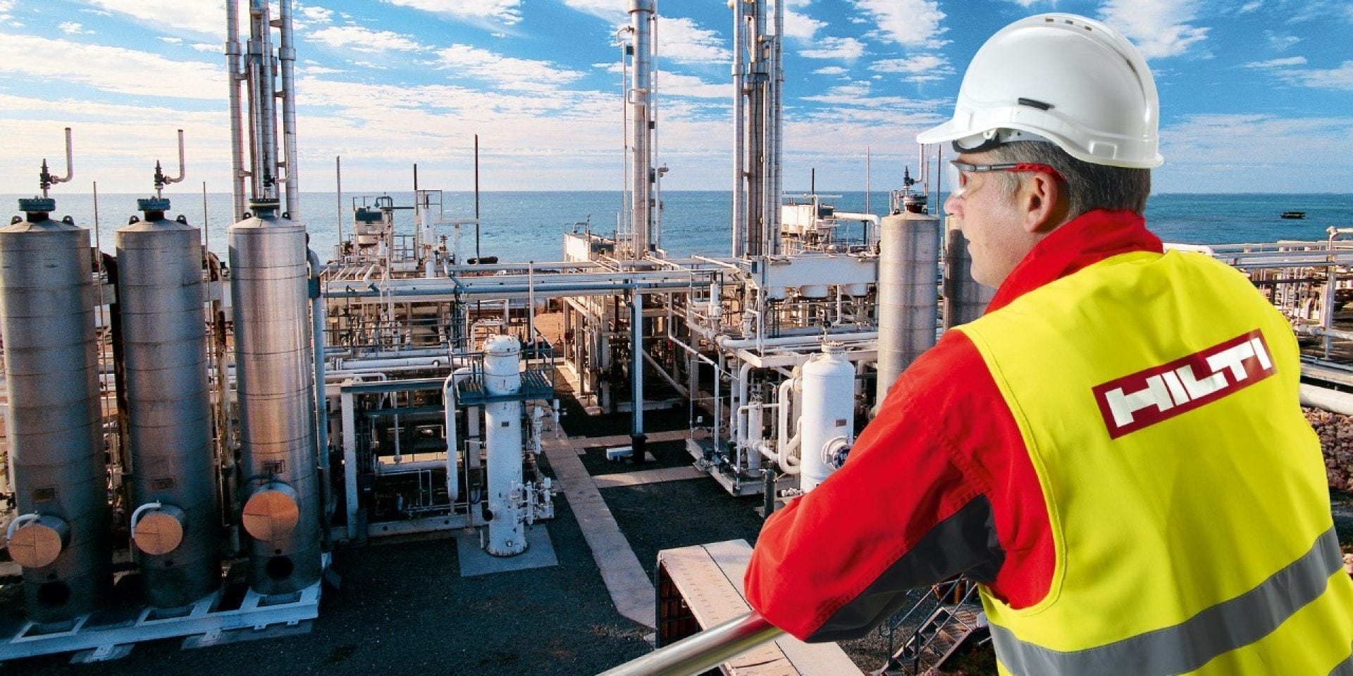 Natural gas processing plant