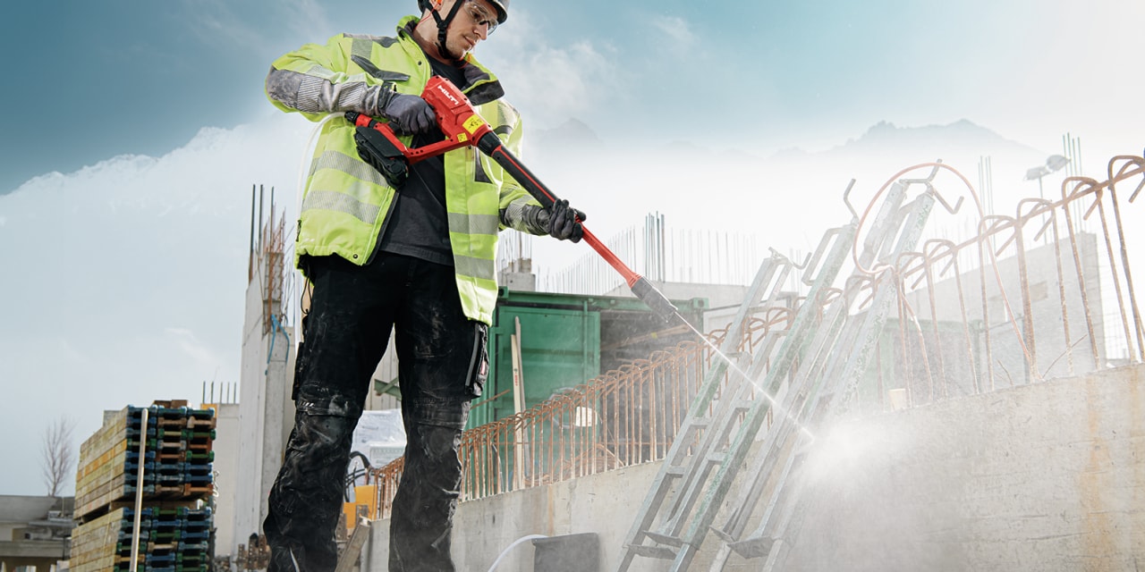 man suing hilti pressure cleaner