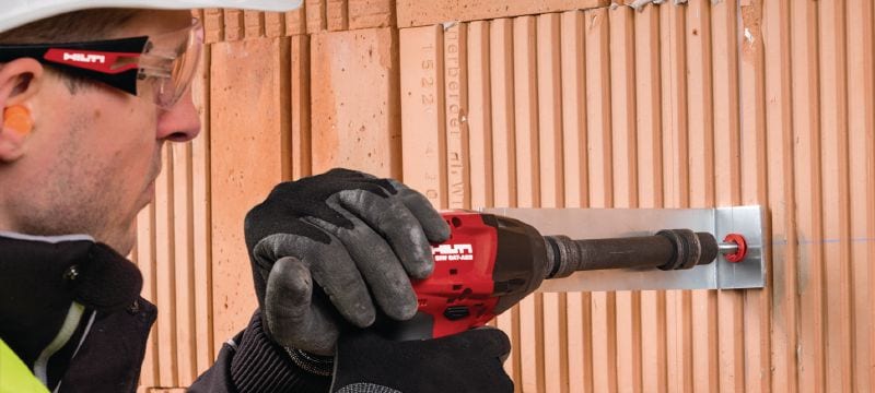FOX V S Bracket Versatile wall bracket for installing rainscreen façade substructures Applications 1