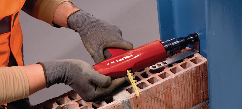 DX 2 Powder-actuated tool Semi-automatic powder-actuated tool for fastening single nails in medium-duty applications on both concrete and steel Applications 1