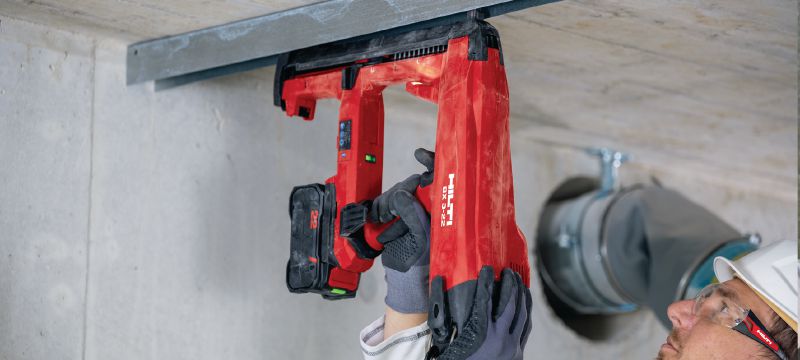 Nuron BX 3-L-22 Cordless concrete nailer (longer nails) Nuron battery-powered cordless nailer for longer nails (max. 36 mm│1-13/32) when fastening drywall track and light-duty materials to concrete, steel and masonry Applications 1
